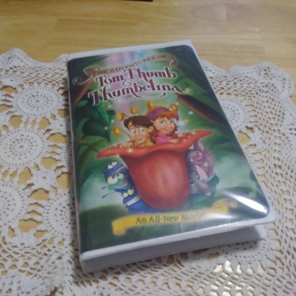 VHS The Adventures of Tom Thumb and Thumbelina - Picture 1 of 6